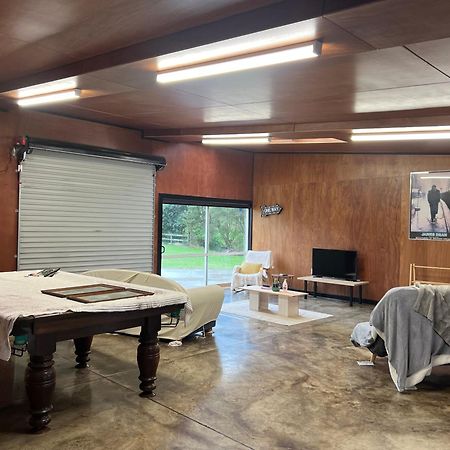 Self Contained Open Shed Space Wainui  Dış mekan fotoğraf